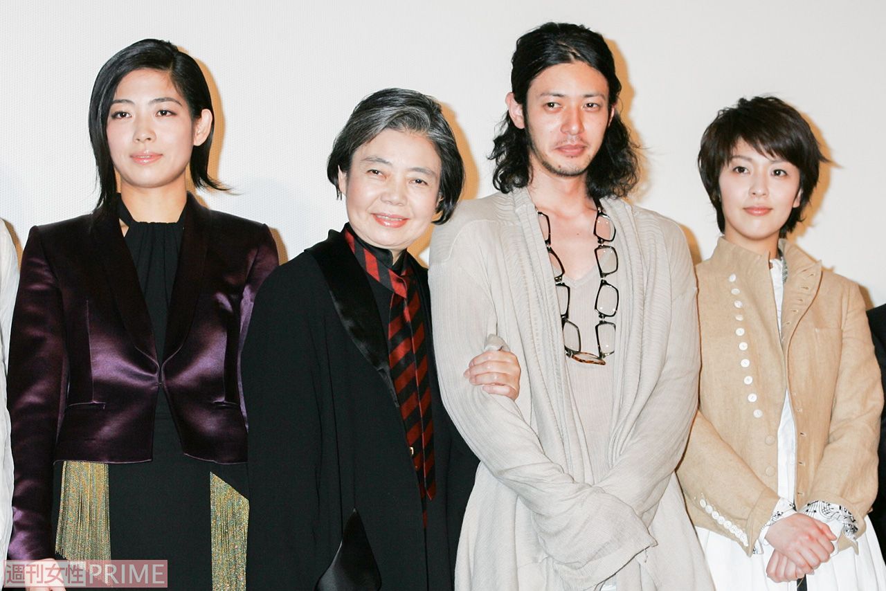 リリー・フランキーの代表作『東京タワー 〜オカンとボクと、時々、オトン〜』の映画版（’07年公開）では、オカン役で出演。若いころのオカン役を娘・内田也哉子が演じ、親子初共演　撮影／週刊女性写真班