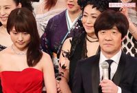 紅白歌合戦の台本、ウッチャン頼みの「内村リアクション・内村自由」が多数