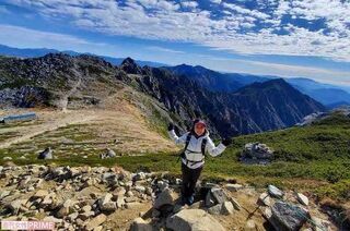 病気と付き合うために始めた登山が趣味となった松本明子（本人提供）