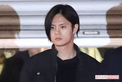 JUMP岡本圭人、上智大2留退学で関東近郊のキャバクラ店にて「ヤケ酒」