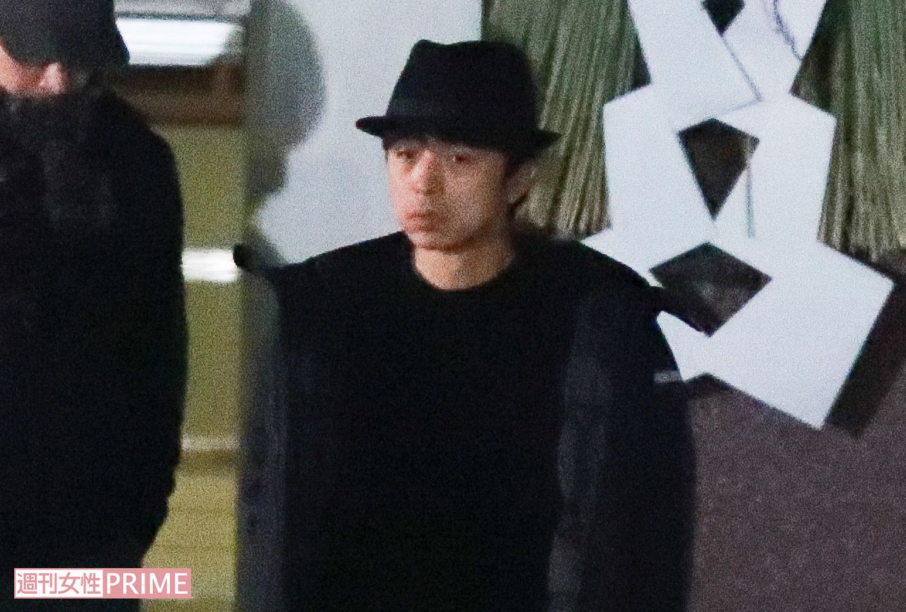 いつものハットをかぶる井ノ原快彦（'18年元旦初詣）