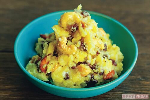 さつまいもとレーズンのきんとん風サラダ　撮影／松山絵美