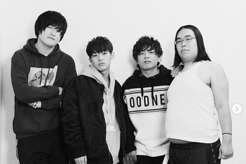 禁断ボーイズのメンバー。左からもーりー、いっくん、田中、メサイア（禁断ボーイズのインスタグラムより）