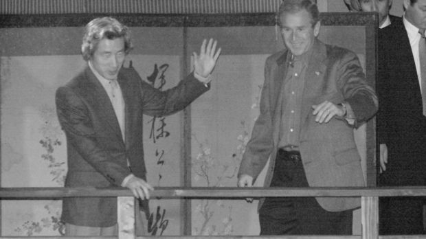 小泉首相（当時）は西麻布の居酒屋『権八』にブッシュ大統領（同）を誘った＝'02年2月