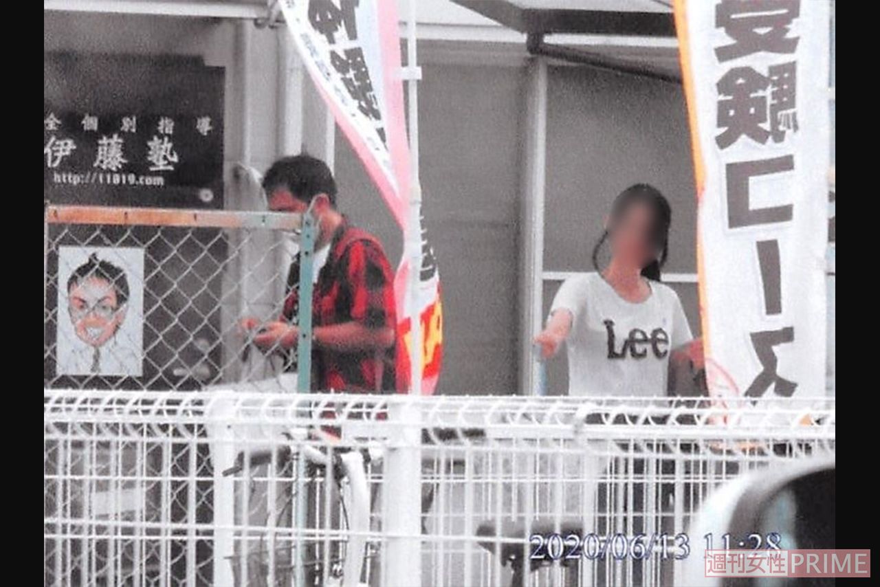 遊園地デート当日、B子さんと塾を出発するときの様子