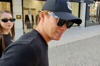 ドジャース・山本由伸、熱愛話題のモデル・Nikiと“100万円”超高級お揃いアイテムで「匂わせ連発」