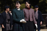 《佳子さまの歩み》ペアご公務が増加の佳子さまと愛子さま、皇位継承の議論で注目が集まるお二人の“連携”