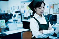 レジ袋有料化で被害10倍！「かごパク・万引き・メルカリ転売」急増する非常識な客