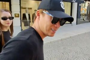 ドジャース・山本由伸、熱愛話題のモデル・Nikiと“100万円”超高級お