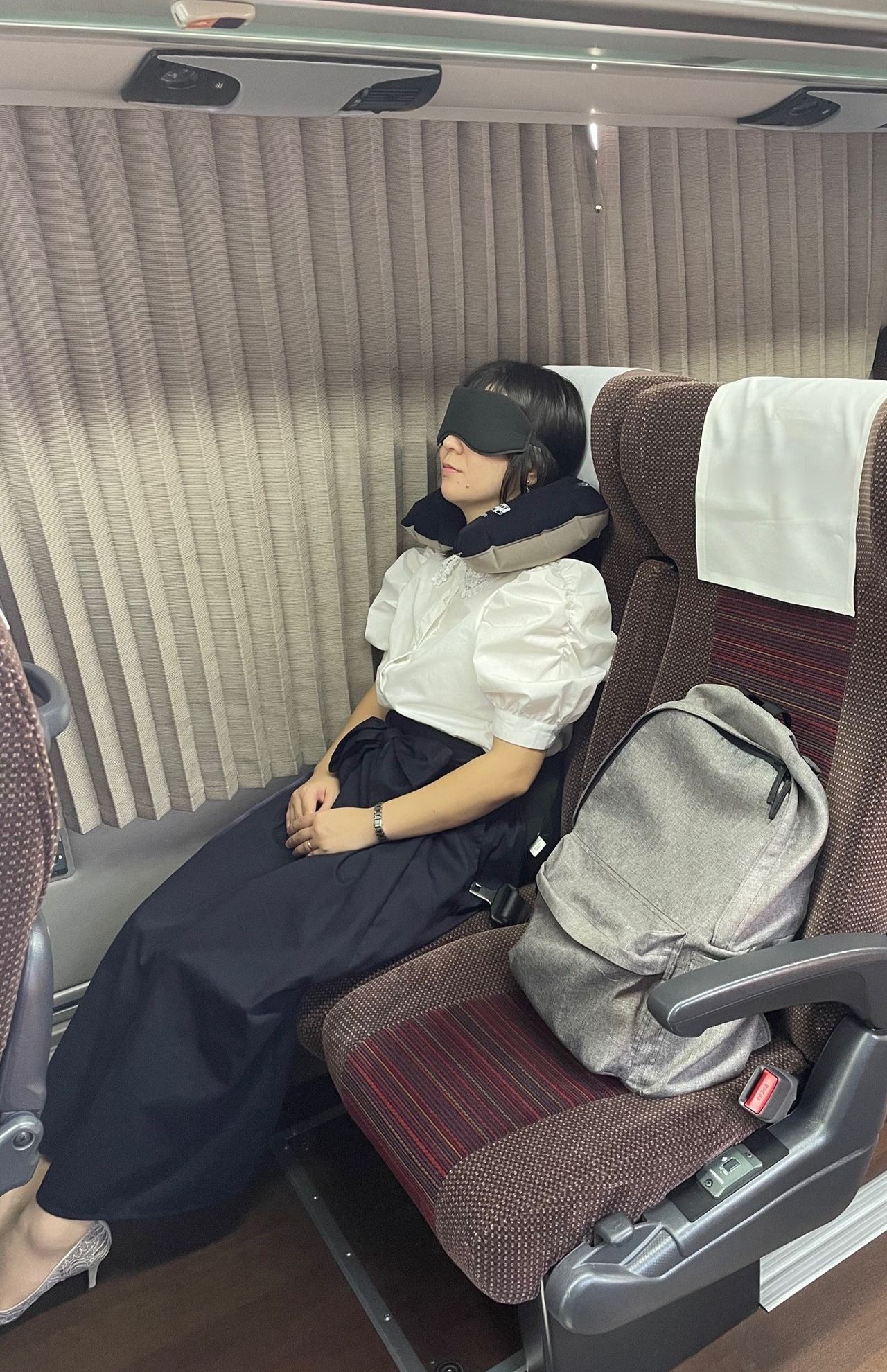 京王バスの「２席ひとりじめシート」イメージ　写真提供／京王電鉄バス