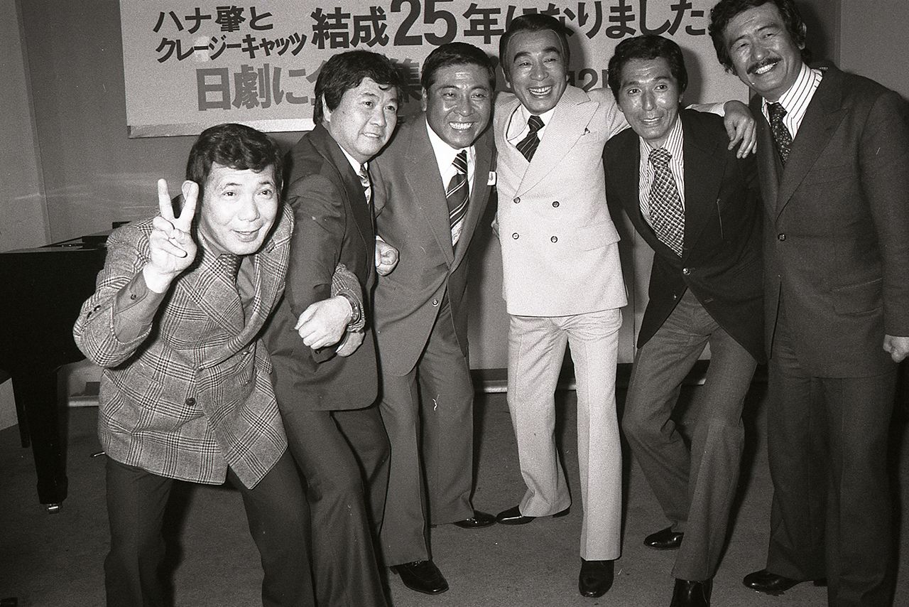 '79年当時の左から桜井センリさん、谷啓さん、ハナ肇さん、植木等さん、犬塚、安田伸さん