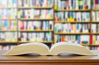 念願の“著者”になったのも束の間！自分史や自伝を作る“語りたい”SNS発信シニア世代が陥る「自費出版」…