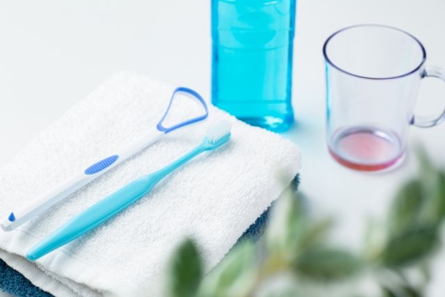 毎日の歯磨きと舌みがきで口内を清潔に保つ（写真はイメージです）