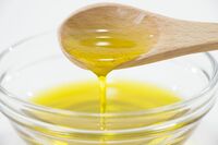 最高峰の“生で飲んでも安心”なエキストラバージンオリーブオイルはコレ！ 7項目の特長とともにご紹介