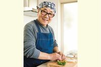 78歳でデビューした料理研究家の「“火を使わない”ことから始める脳トレ感覚の調理術」