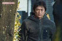 伊勢谷友介、Xで拡散された“路上スケボー”動画が物議「家バレする」「完全に自爆」動画の途中に映り込ん…