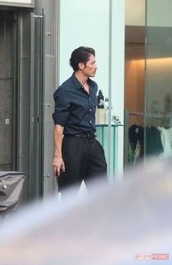 10月下旬、『極主夫道』の撮影現場に現れた主演の玉木宏