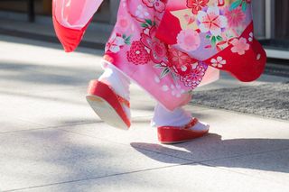 小学校によっては卒業式での袴着用を自粛しているようだ