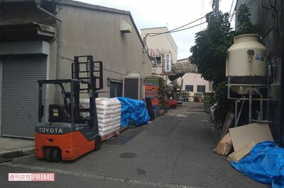 犯行現場となった大阪市平野区の路上