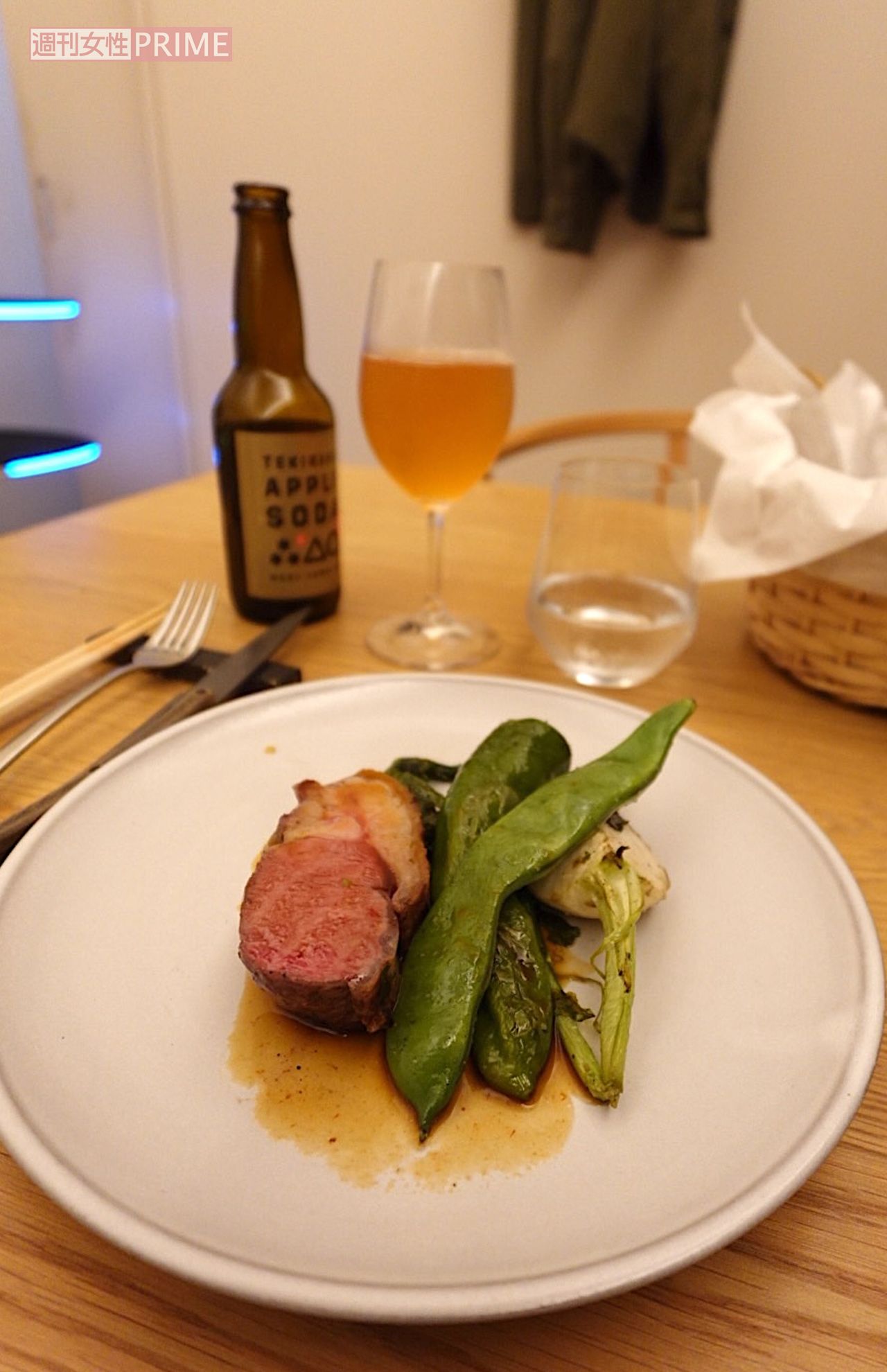 レストランでは軽井沢の野菜とお肉を使ったコースを。旬の素材を堪能し、幸せを噛み締めました～　撮影／加藤綾菜