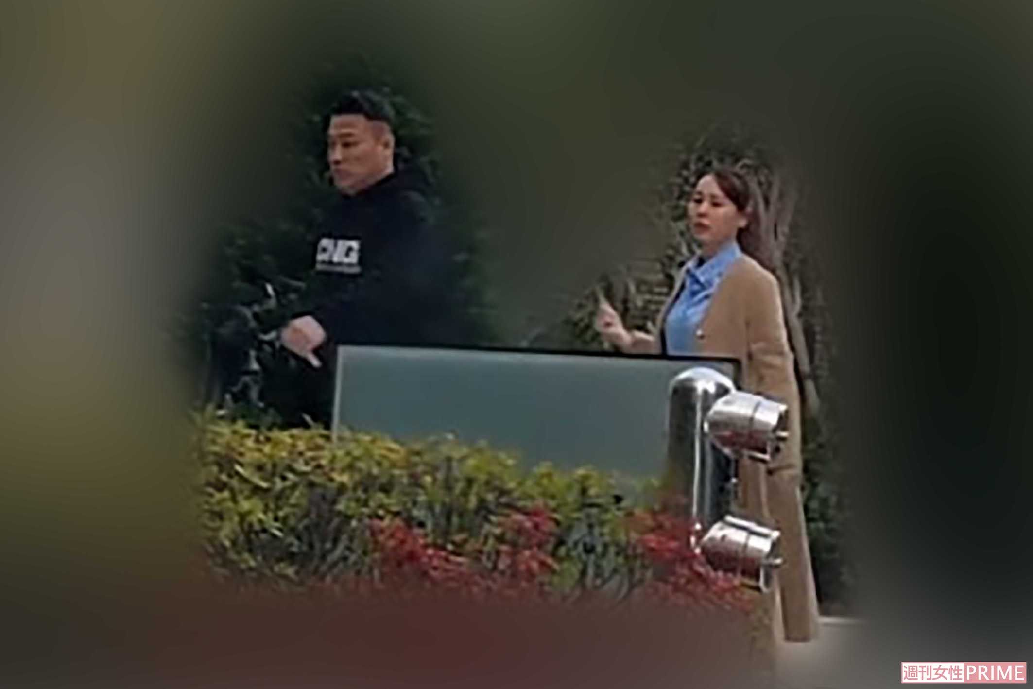 通報文書にも掲載された、3月上旬の夕方に加藤慎平の別宅へ入る姿