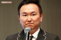 かまいたち山内、エレベーター“同乗拒否”女性へのイタズラ行動が「怖い、気持ち悪い」と炎上