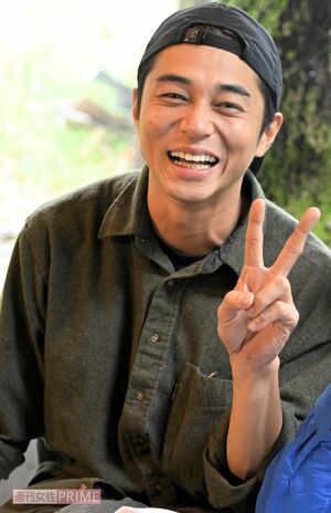 インタビュー後ににピースサインをしてくれた東出昌大