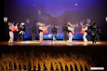 どこか懐かしい音色と美しい舞いに、うっとり　撮影／山田智絵