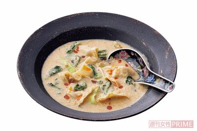 餃子入り坦々スープ