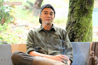 東出昌大、車内は獣の血が飛び散って…家賃ゼロ・電波ナシ・ガス水道ナシの“山男”生活を語る「ここでの生…