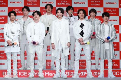 ジャニーズJr.同時デビューの舞台裏、病床のジャニーさんが出した「OKサイン」の真意