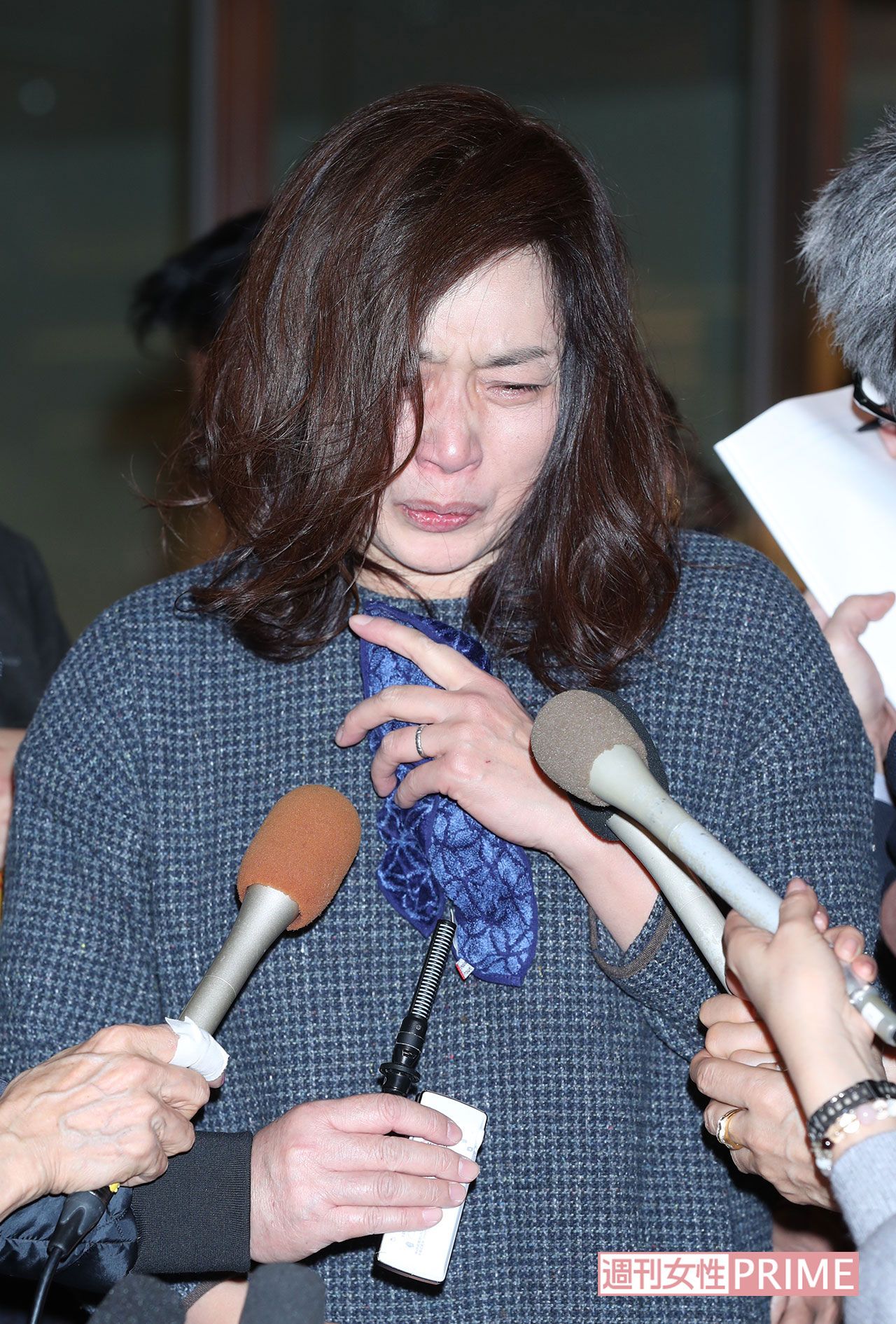 不倫報道後の藤吉久美子の会見（2017年12月）