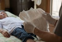 トラウマ植え付けられた母と同居したらやはり暴言の日々、毒親介護の実態がエグい