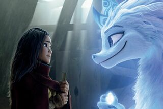 ひとりぼっちで生きてきた“龍の石”の守護者一族の娘・ラーヤは、“最後の龍”シスーと出会い“信じ合う心”を取り戻していく　(C)2021 Disney. All Rights Reserved. (C)2021 Disney and its related entities