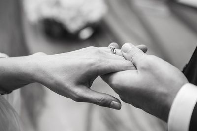 年の差婚・年近婚・年下婚を望む心理と、それを可能にする方法とは