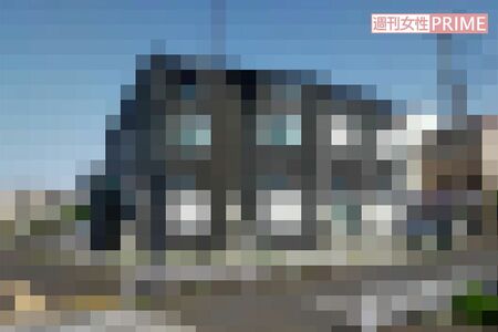 大野智が関わる会社が購入したアパート。築年数が浅くて見た目もきれいなため、ほとんどの部屋が入居済み