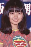 多くのドラマや映画に出演しチャイドルとして注目を集めていた野村。当時、同世代の女の子のファッションリーダーだった