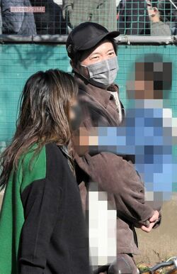 長女の運動会に参加した田中圭と元女優妻