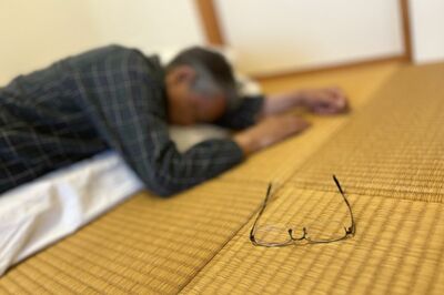独居状態で亡くなる人は年間約7万人へ、遺品整理・特殊清掃のプロが見た孤独死の現状「夏の遺体は2日で腐敗…