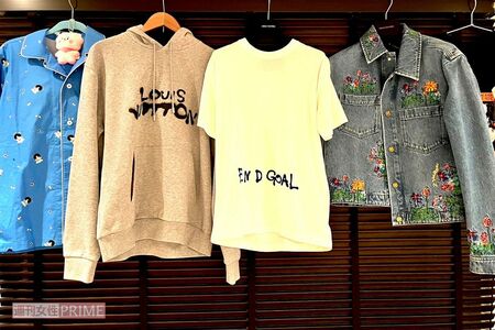 JINとおそろいのデニムジャケット、Tシャツをゲット