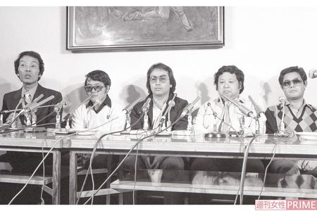 '81年、仲本工事と志村さんの競馬ノミ行為が発覚し、『8時だョ!全員集合』を1か月謹慎。「志村が出ないとつまんない」の声も