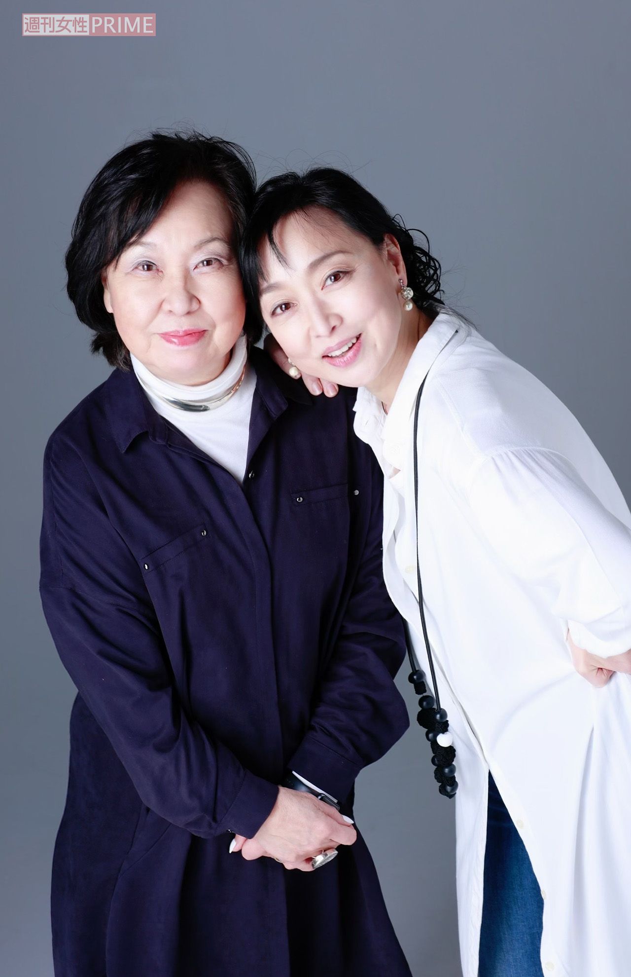 一緒に店を運営している母の玲子さんは現役のデザイナー。仲良し母娘としても知られている