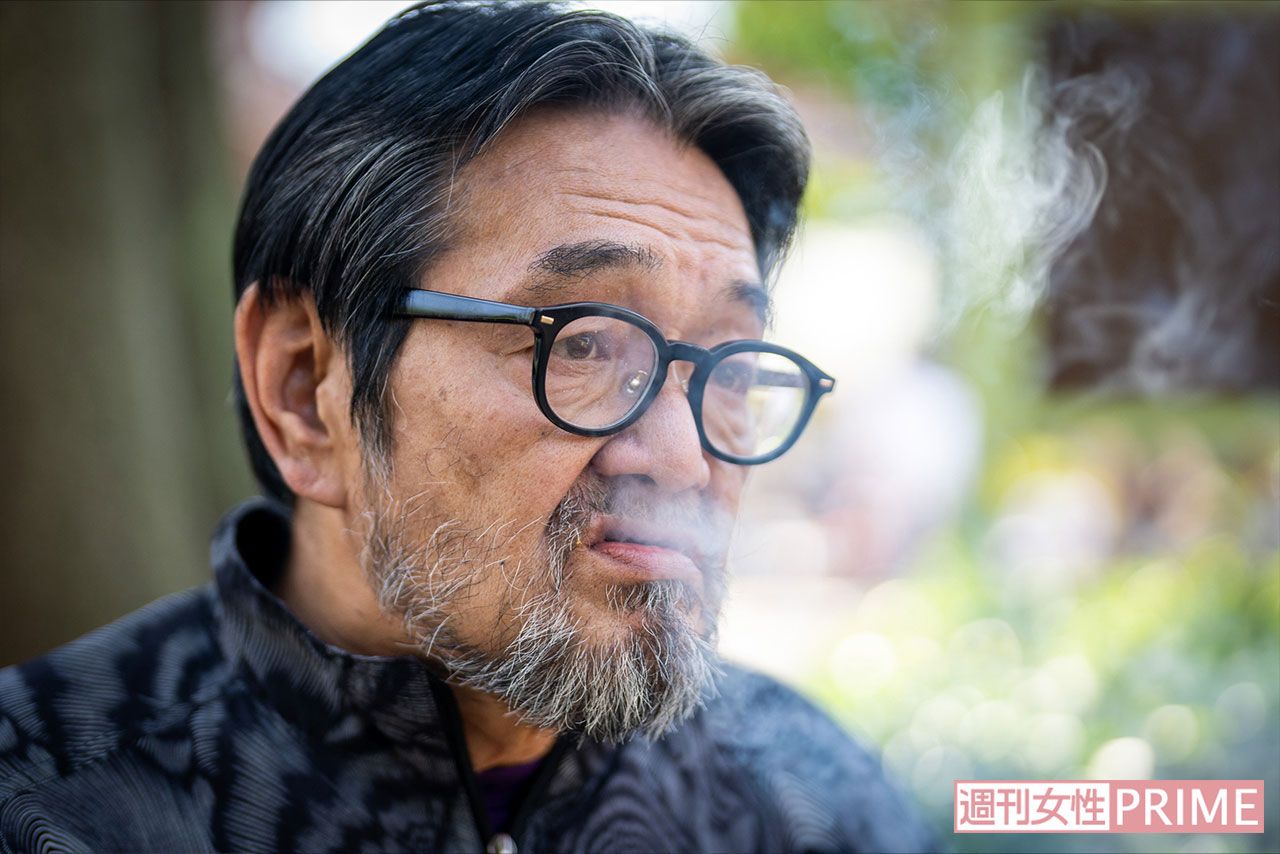 ホームレス生活を経て62歳で作家デビューした赤松利市さん（撮影／佐藤靖彦）