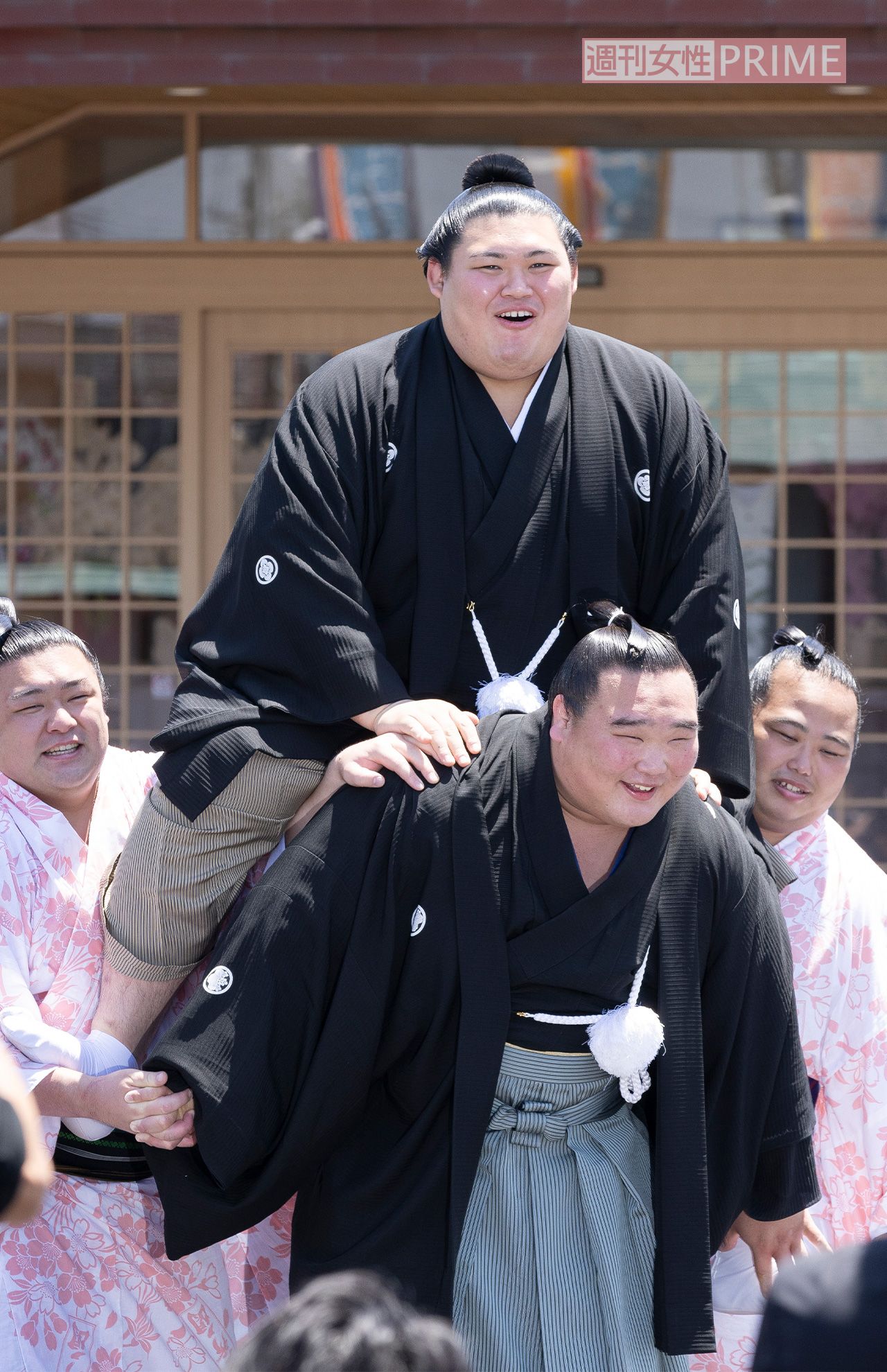 2025年5月28日、横綱昇進の伝達式を終えて満面の笑みを見せた大の里