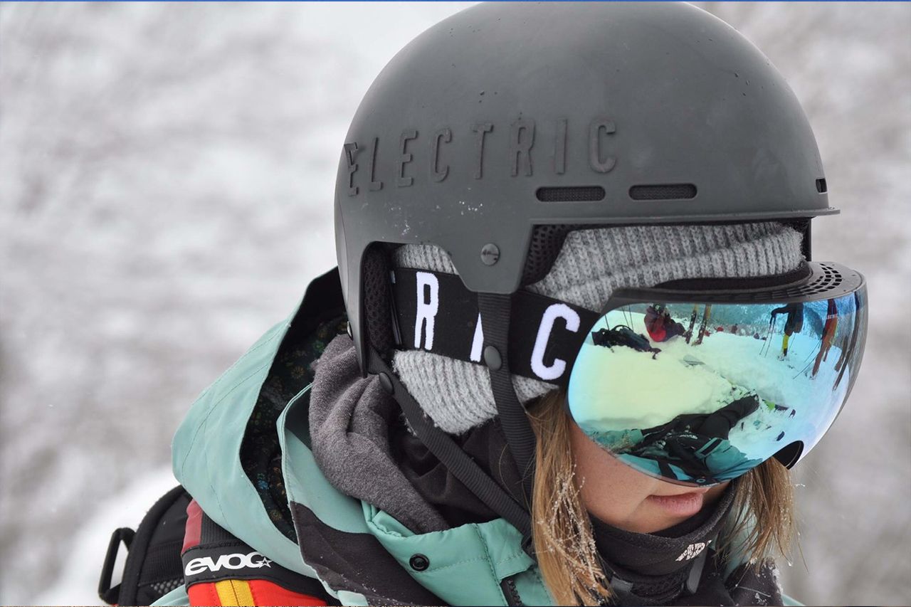 妻・由梨恵さんはスキー・ハーフパイプで平昌を目指している