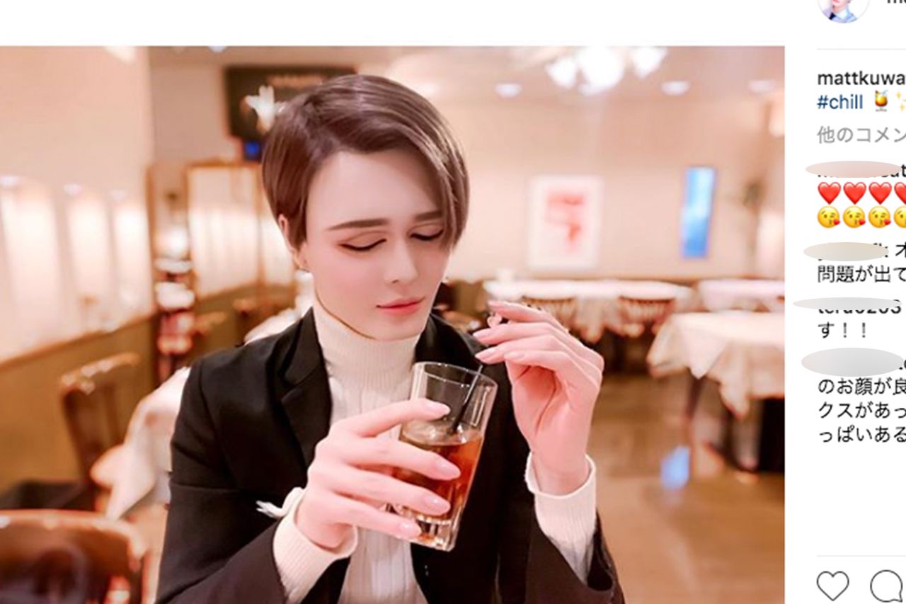 喫茶店で一息つくMatt （本人のインスタグラムより）