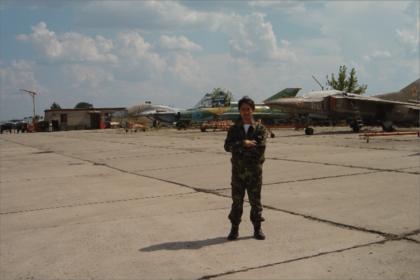 これも自己鍛錬のため、ロシア空軍ミグ25で成層圏へ。これに乗るため、宇宙飛行士訓練センターで訓練経験も