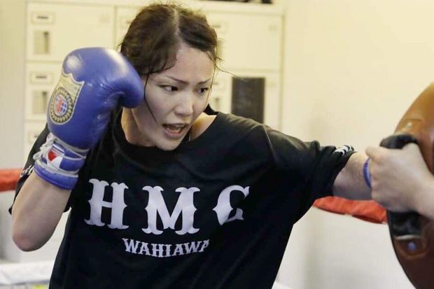 スパーリングする吉田実代選手　撮影／Chikako Kishimoto