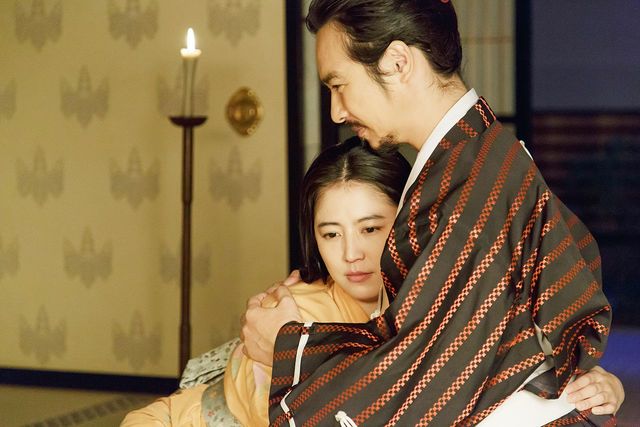 「源次郎さまのいない世はつまらない」。一途な思いは信繁に届き、ついに彼の胸で抱きしめられたきり　(C)NHK