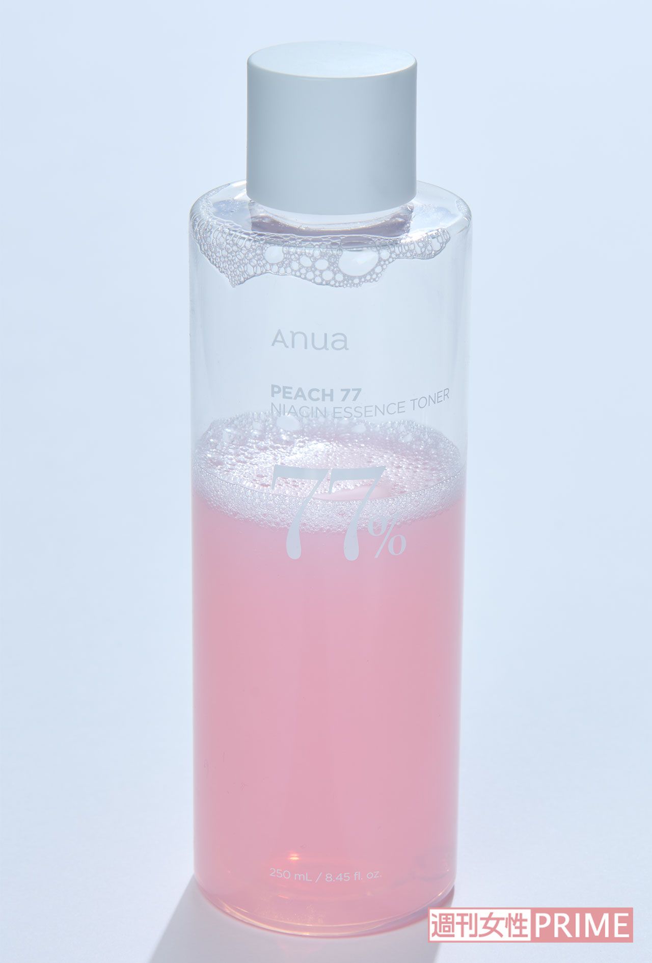 なすなかにし那須晃行の愛用品「Anua　桃77% ナイアシン エッセンストナー」（撮影／山田智絵）